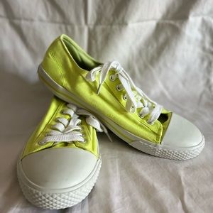 Air walk women shoes